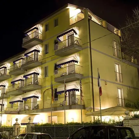 Fortunella 3*