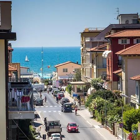 Fortunella 3* Lido di Camaiore