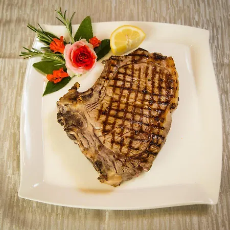 酒店 Fortunella 利多迪卡马约雷